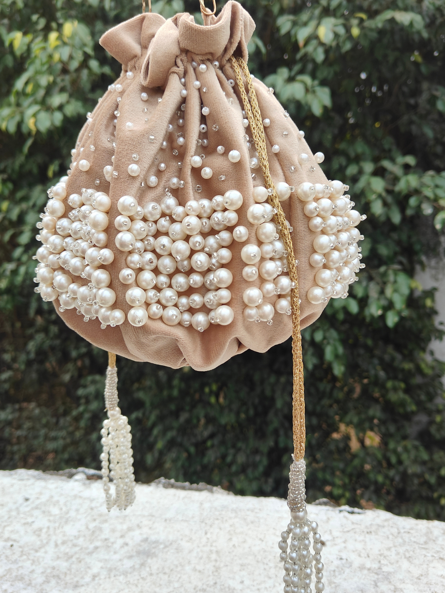 Beige Pearl Bucket Potli