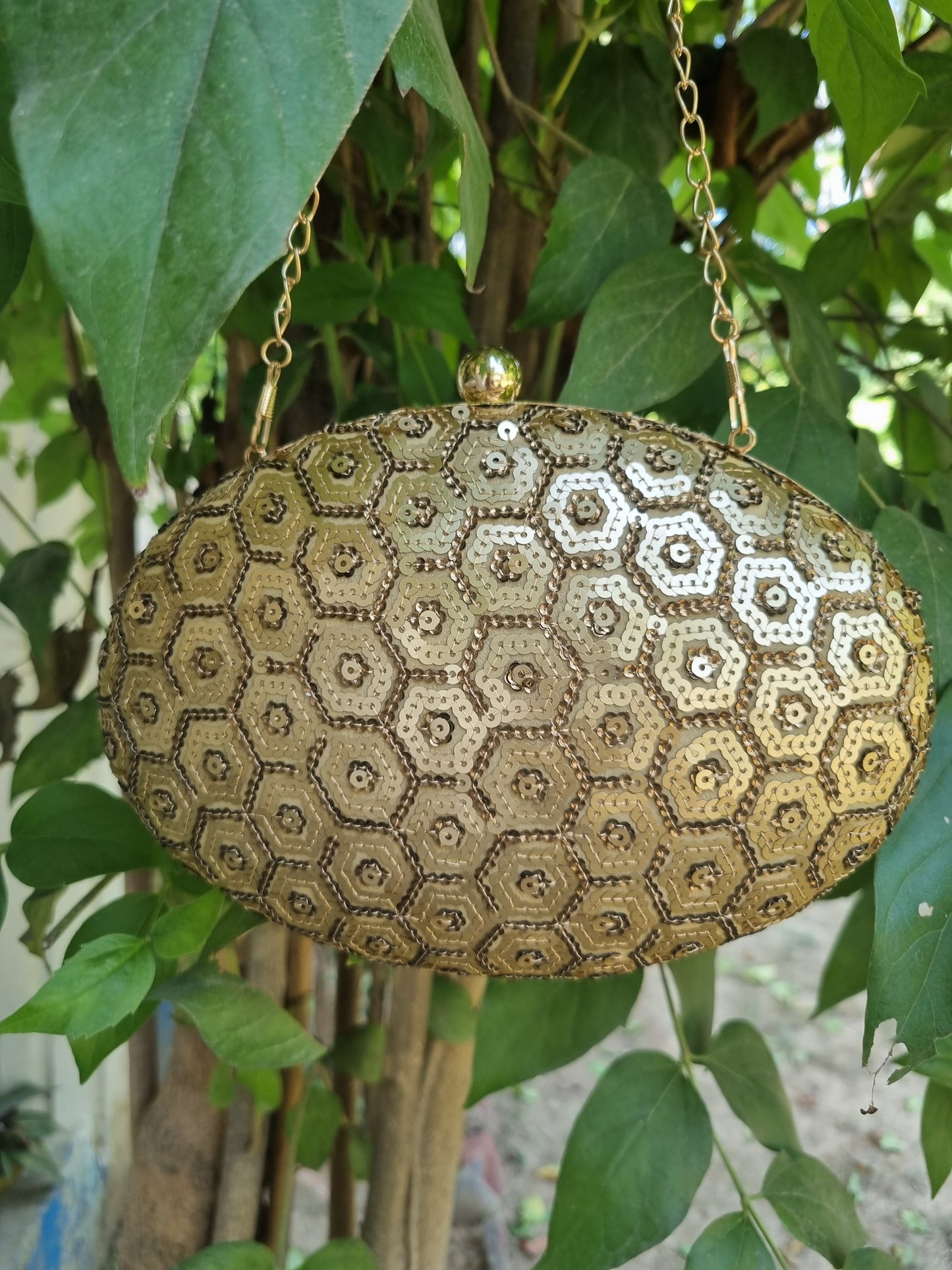 Honeycomb Sequins Clutch - aclutchstory